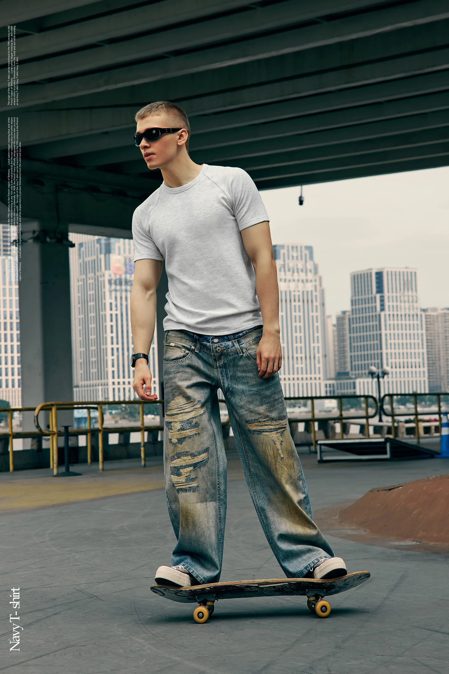 Navy T-Shirt image 8