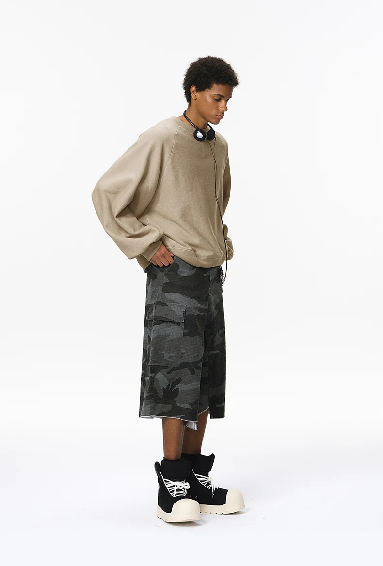 Batwing Horizontal-Knit Sweatshirt image 5