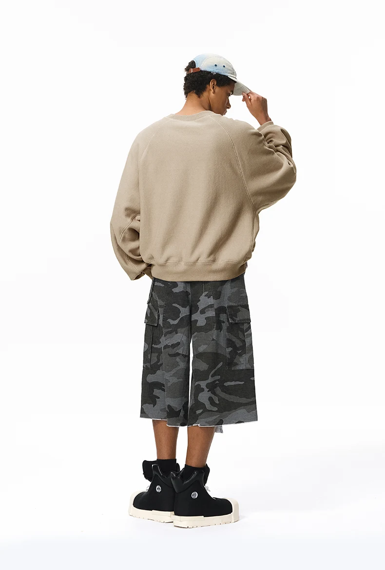 Batwing Horizontal-Knit Sweatshirt image 6