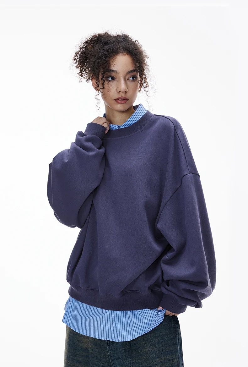 Fleece Scimitar-Sleeve Crewneck image 11