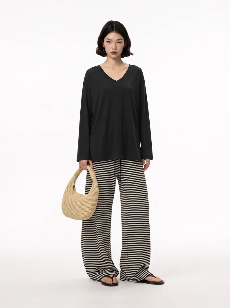 V-Neck Slit Long Sleeve T-Shirt image 18